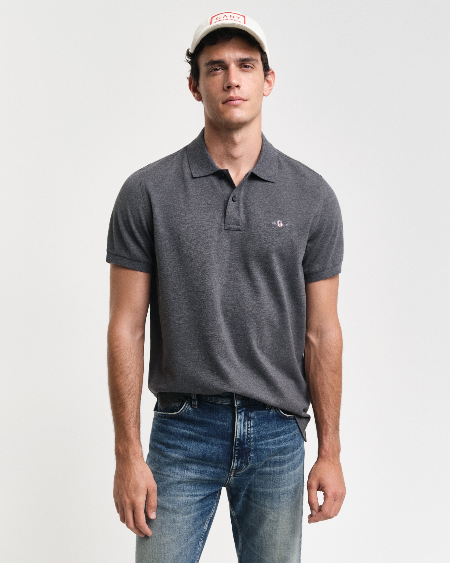 Gant Poloshirt »REG SHIELD SS PIQUE POLO«, mit Logo und Flachstrickkragen 100% Baumwolle Pique Gant Poloshirt »REG SHIELD SS PIQUE POLO«, mit Logo und Flachstrickkragen 100% Baumwolle Pique von Gant