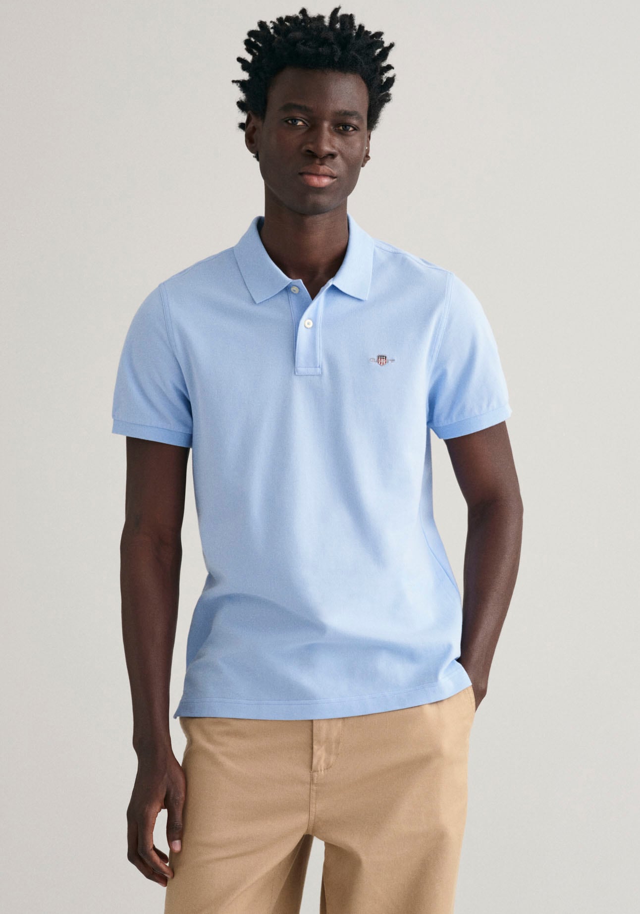 Gant Poloshirt »REG SHIELD SS PIQUE POLO«, mit Logo und Flachstrickkragen 100% Baumwolle Pique Gant Poloshirt »REG SHIELD SS PIQUE POLO«, mit Logo und Flachstrickkragen 100% Baumwolle Pique von Gant
