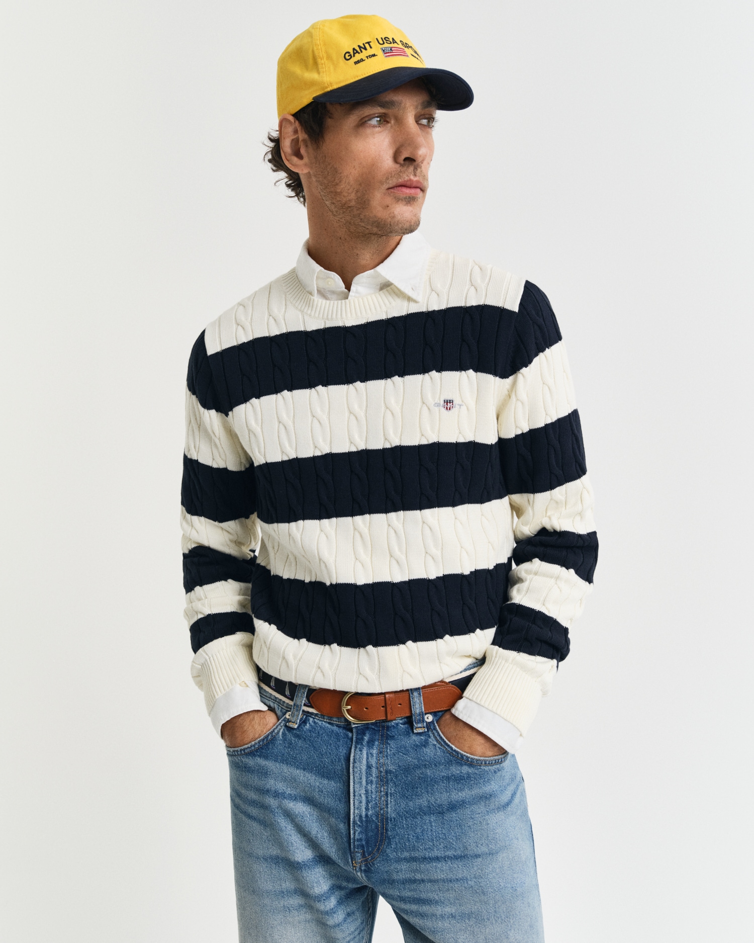 Gant Rundhalspullover »STRIPED COTTON CABLE C-NECK«, besticht durch ein durchgehendes Streifenmuster in Zopfstrickstruktur von Gant