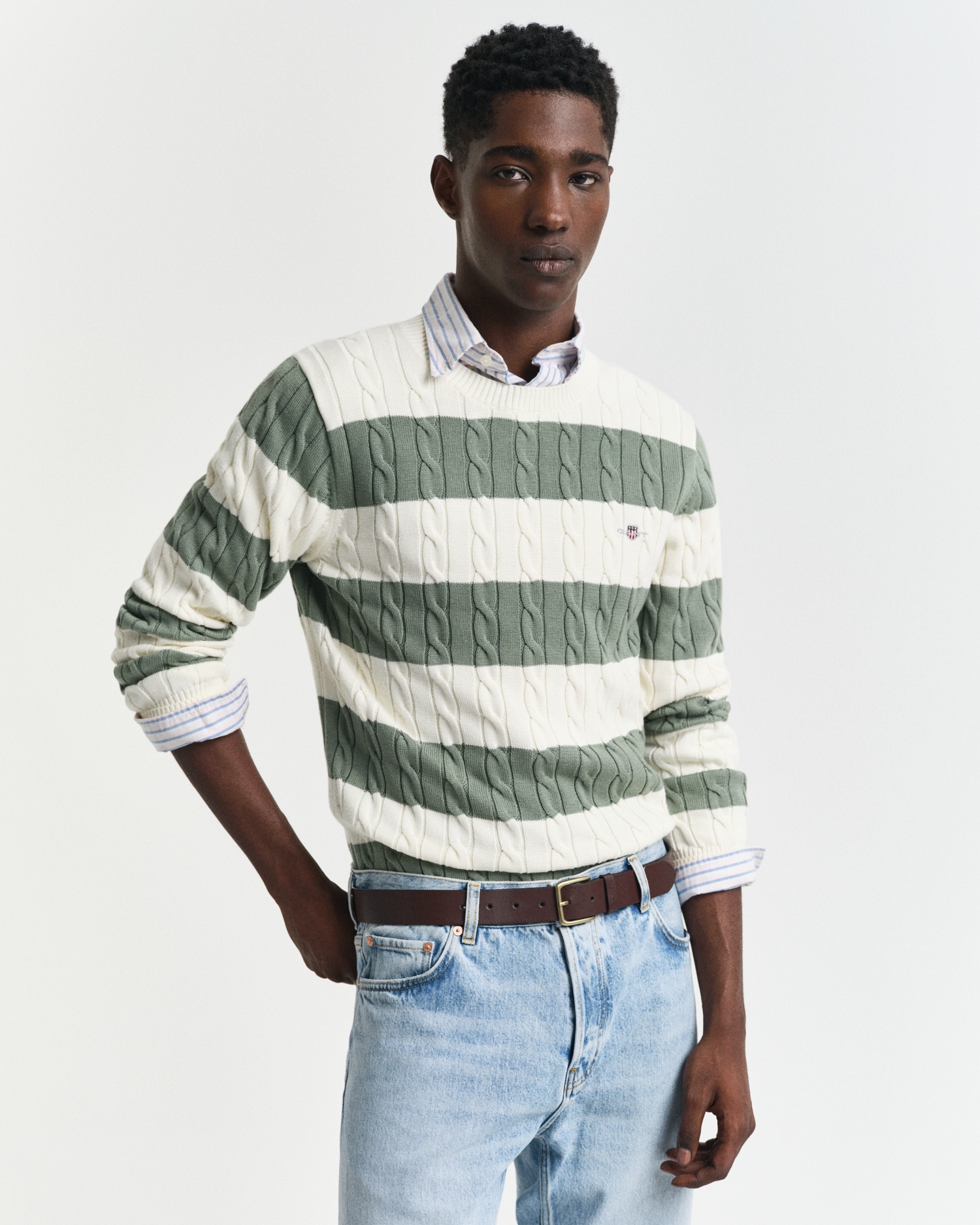 Gant Rundhalspullover »STRIPED COTTON CABLE C-NECK«, besticht durch ein durchgehendes Streifenmuster in Zopfstrickstruktur von Gant