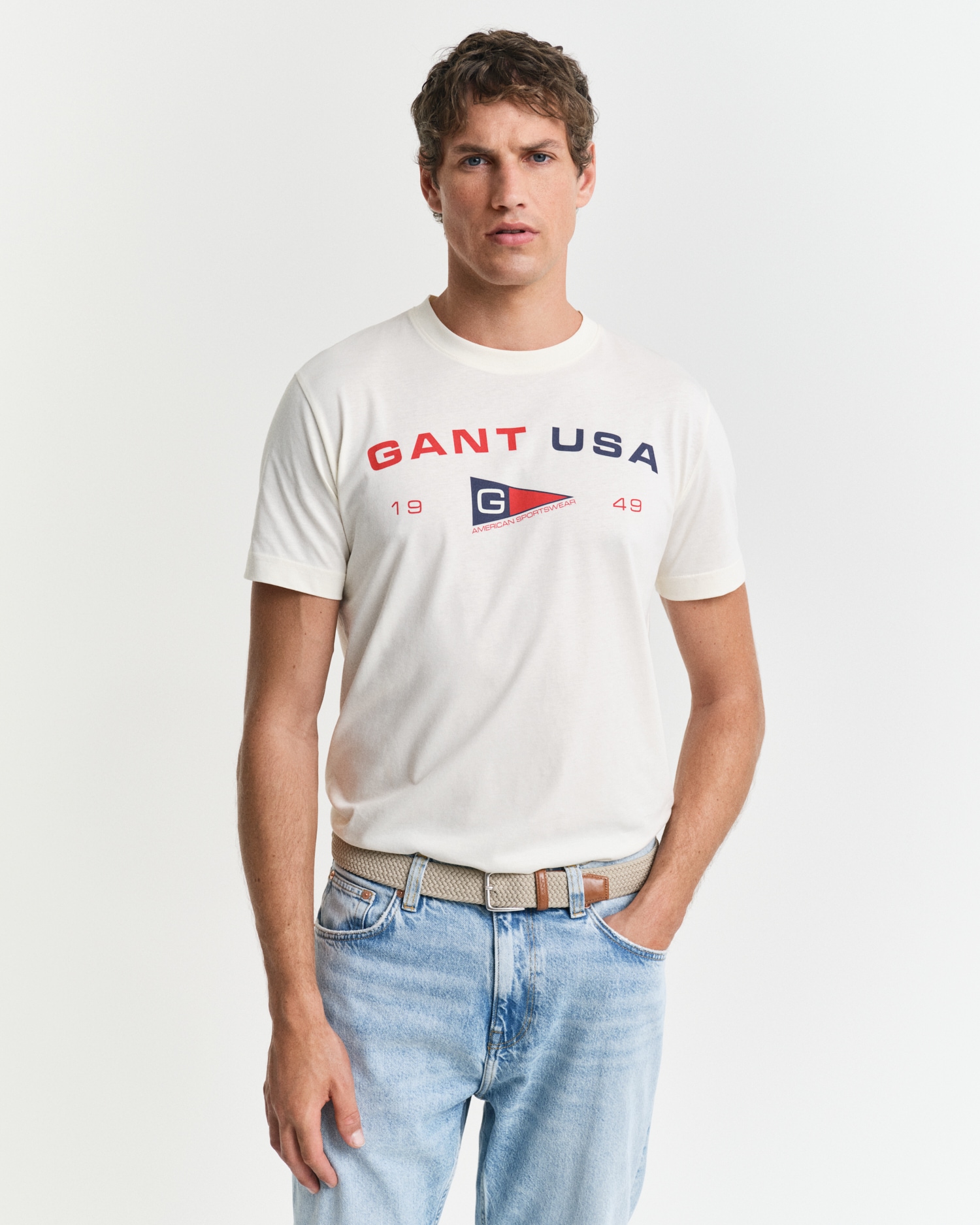 Gant Rundhalsshirt »GRAPHIC SS T-SHIRT«, mit einem einzigartigen saisonalen GANT-Grafikprint auf der Brust von Gant