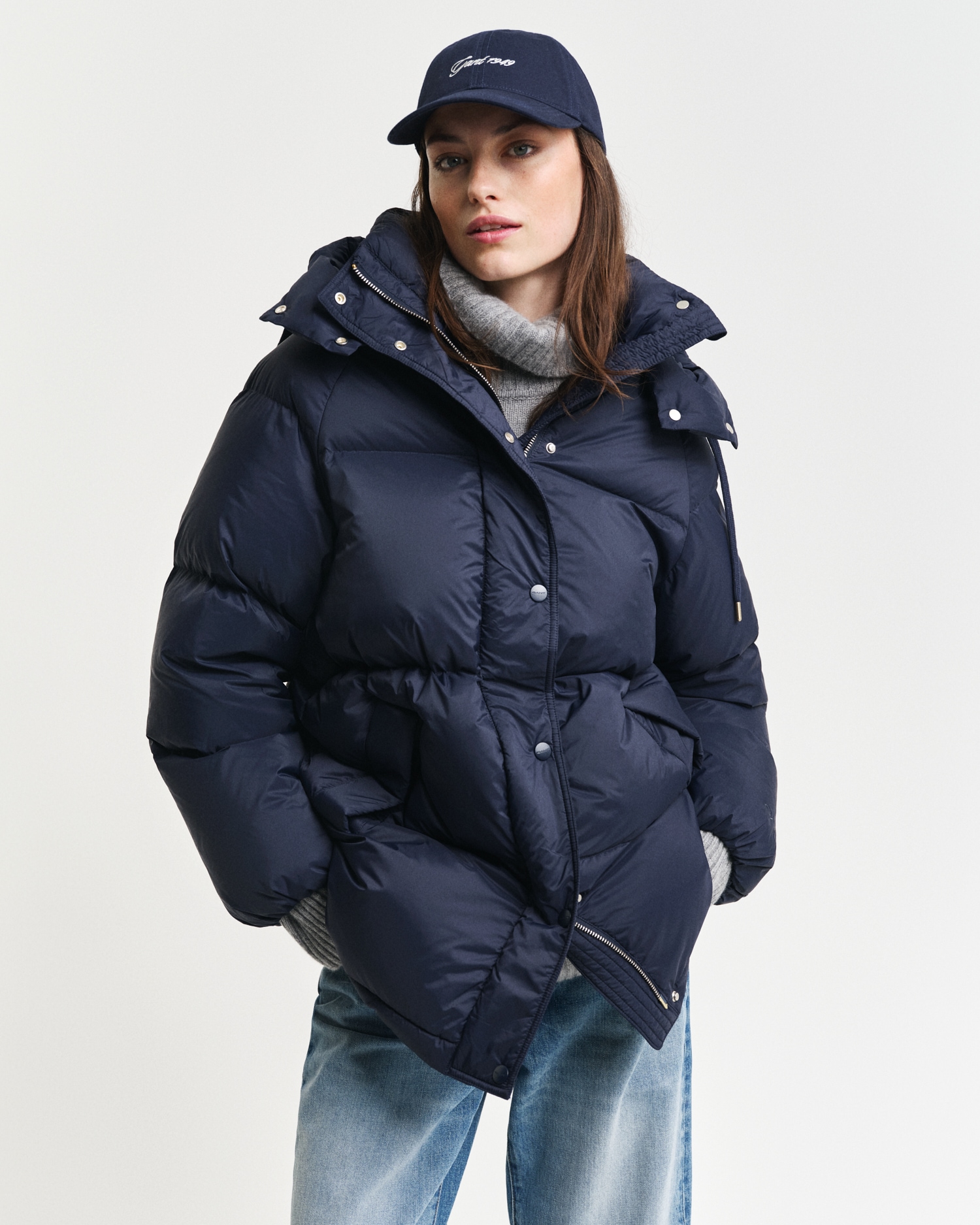 Gant Steppjacke »MID LENGTH DOWN JACKET«, mit Kapuze, mit 2-Wege-Reissverschluss von Gant