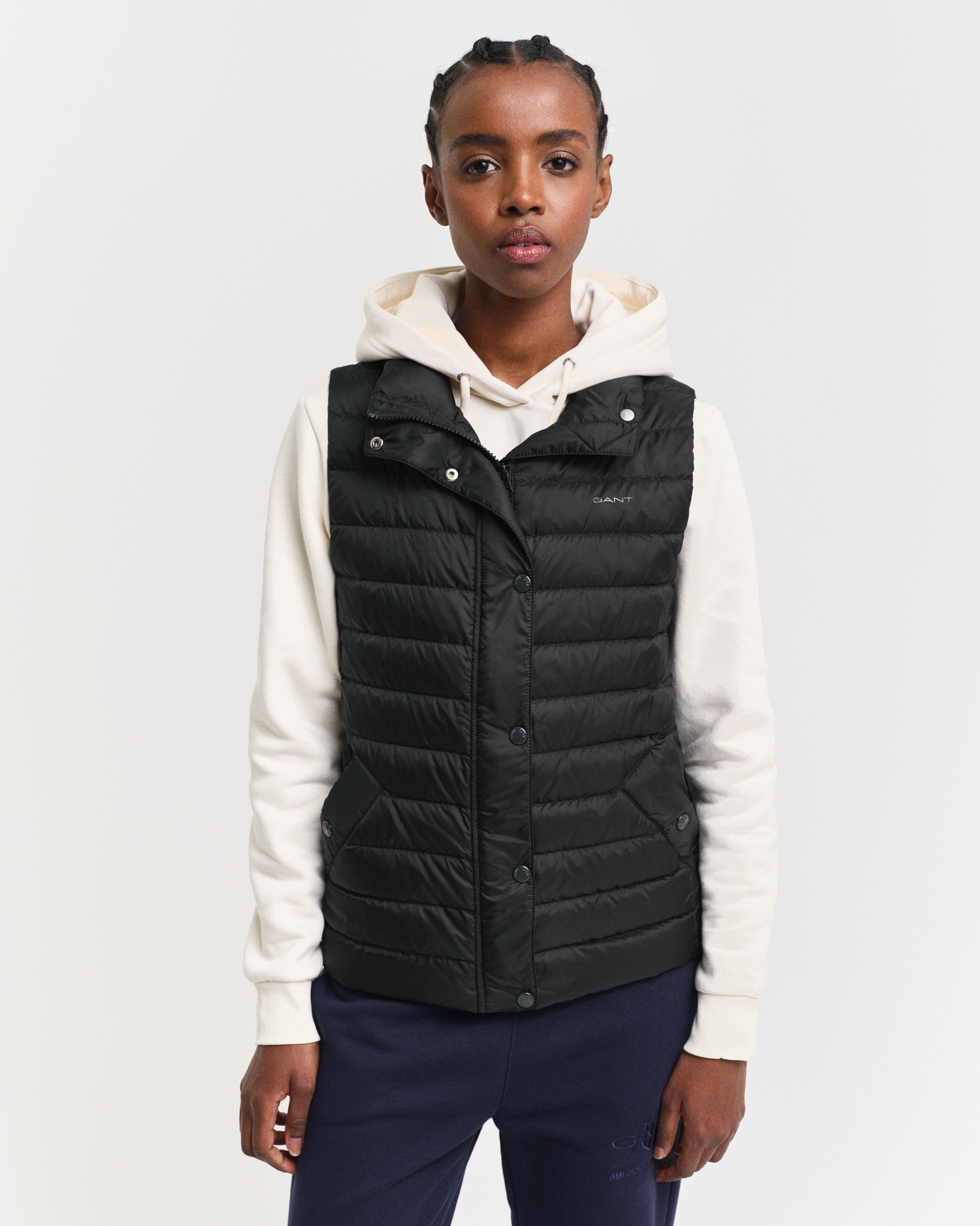 Gant Steppweste »LIGHT DOWN VEST«, mit Logodruck auf der Brust von Gant