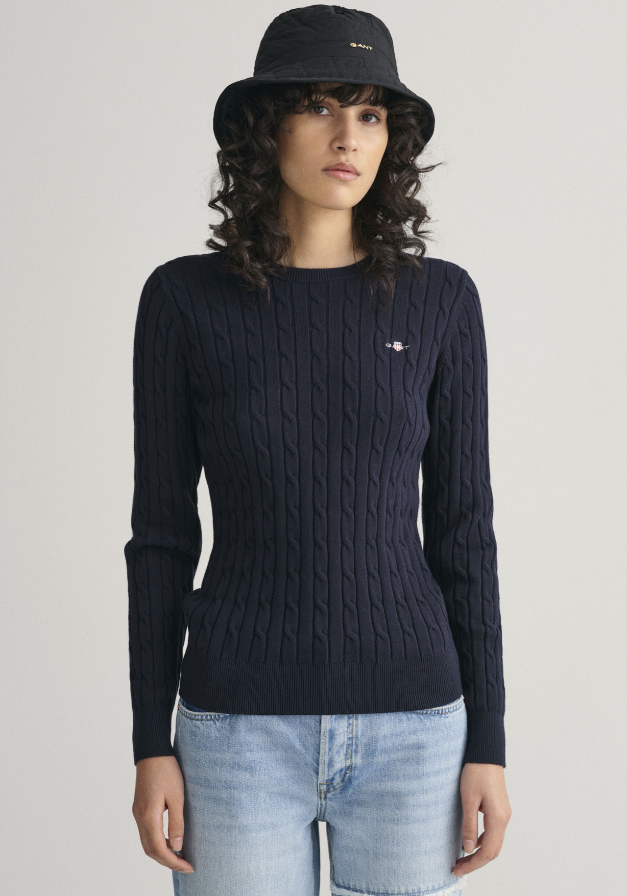 Gant Strickpullover »STRETCH COTTON CABLE C-NECK«, mit Logostickerei auf der Brust von Gant