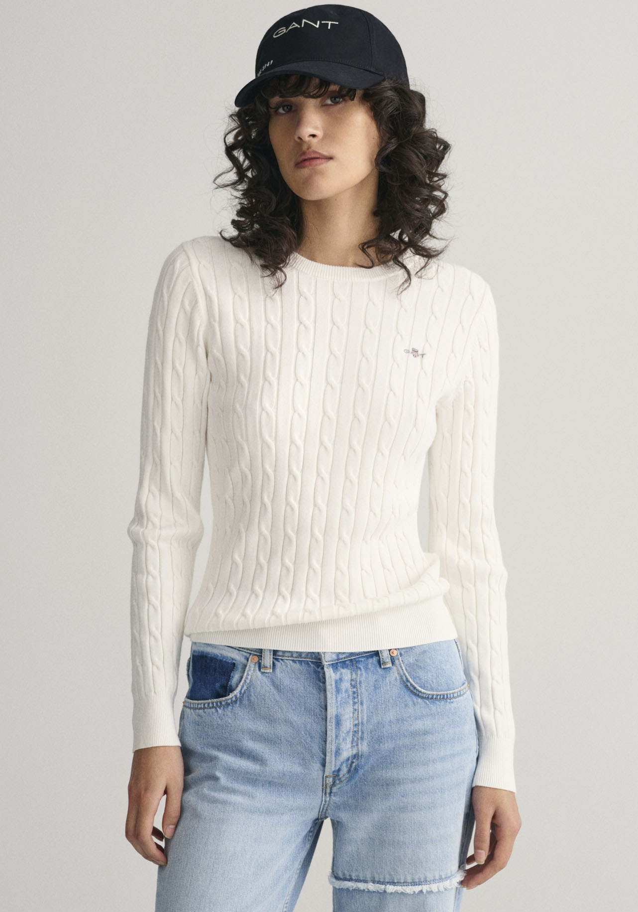 Gant Strickpullover »STRETCH COTTON CABLE C-NECK«, mit Logostickerei auf der Brust von Gant