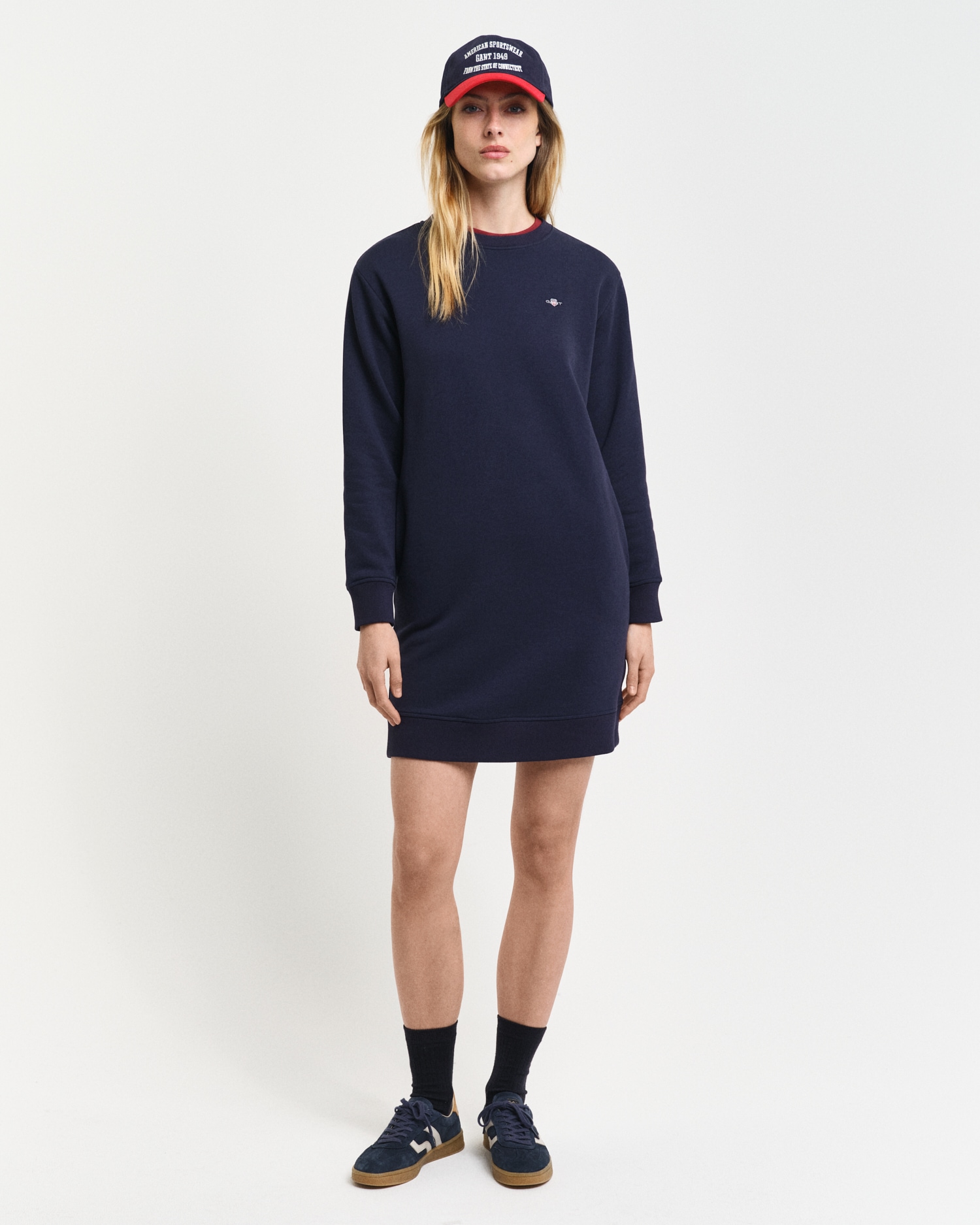 Gant Sweatkleid »SHIELD C-NECK SWEAT DRESS«, Shield Sweatkleid mit Rundhalsausschnitt von Gant