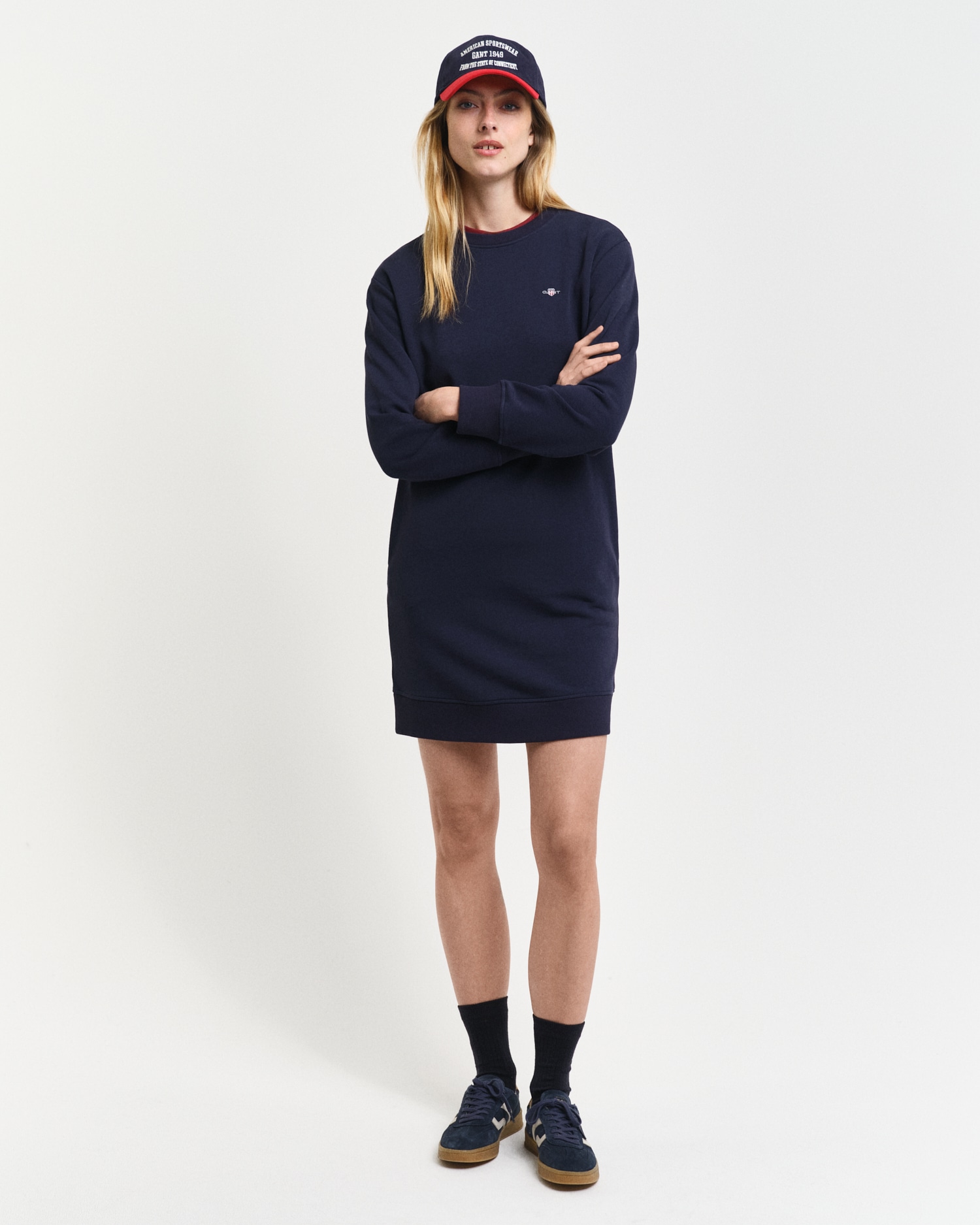 Gant Sweatkleid »SHIELD C-NECK SWEAT DRESS«, Shield Sweatkleid mit Rundhalsausschnitt von Gant