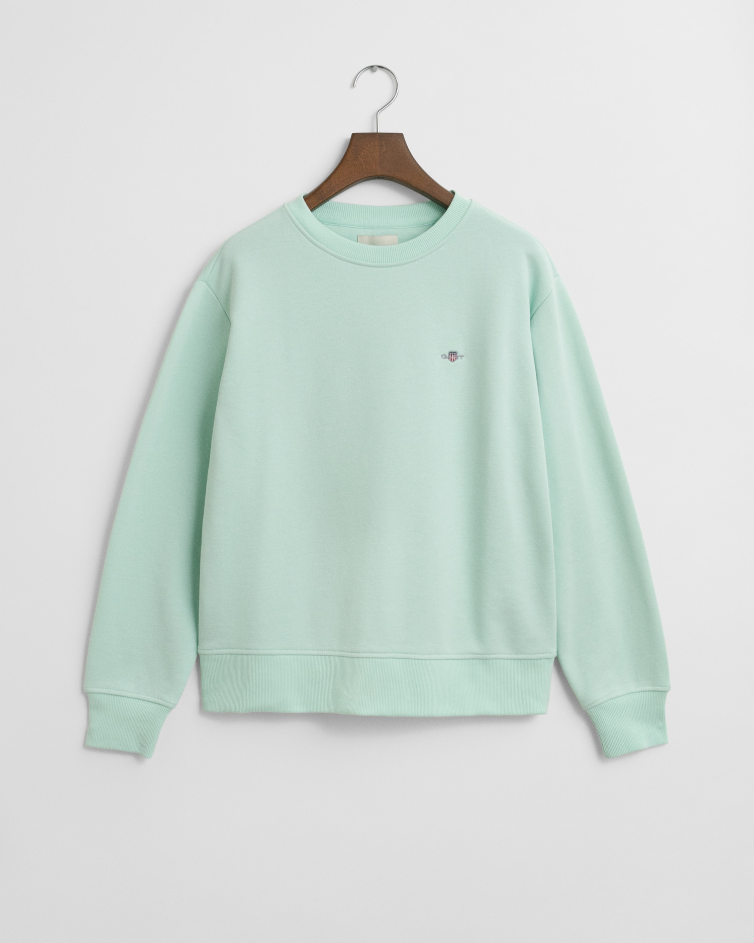 Gant Sweatshirt »SHIELD C-NECK SWEAT«, Grafische GANT-Stickerei auf der Brust von Gant