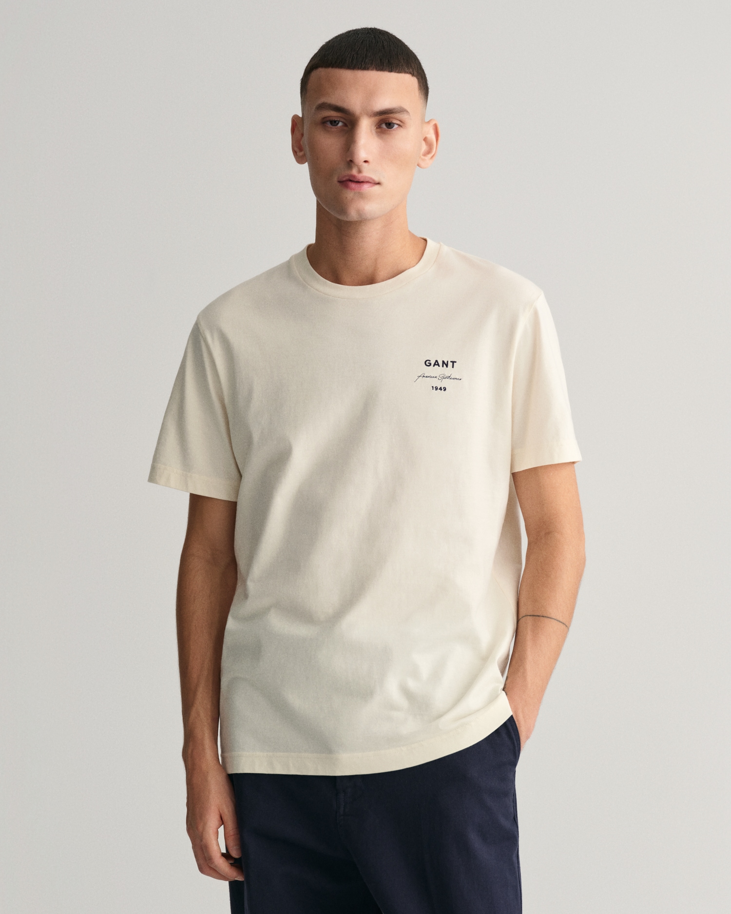 Gant T-Shirt »LOGO SCRIPT SS T-SHIRT«, GANT-Grafikprint auf der Brust von Gant