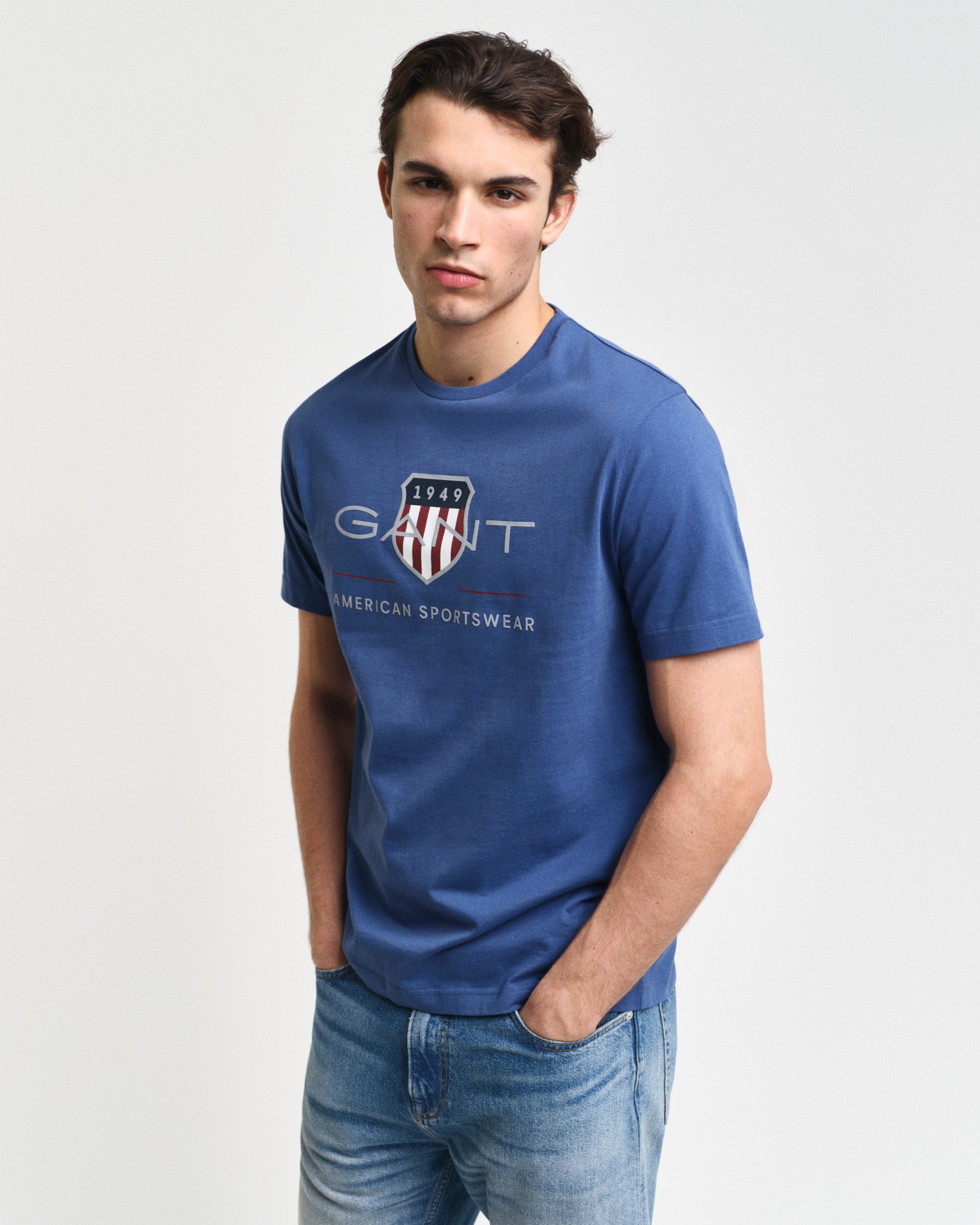 Gant T-Shirt »REG ARCHIVE SHIELD SS T-SHIRT«, mit Logodruck auf der Brust von Gant