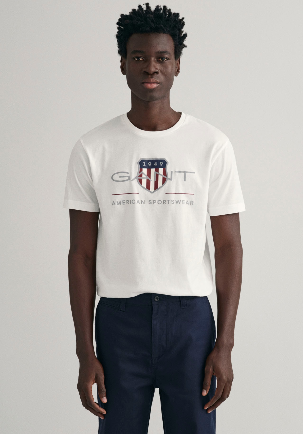Gant T-Shirt »REG ARCHIVE SHIELD SS T-SHIRT«, mit Logodruck auf der Brust Gant T-Shirt »REG ARCHIVE SHIELD SS T-SHIRT«, mit Logodruck auf der Brust von Gant