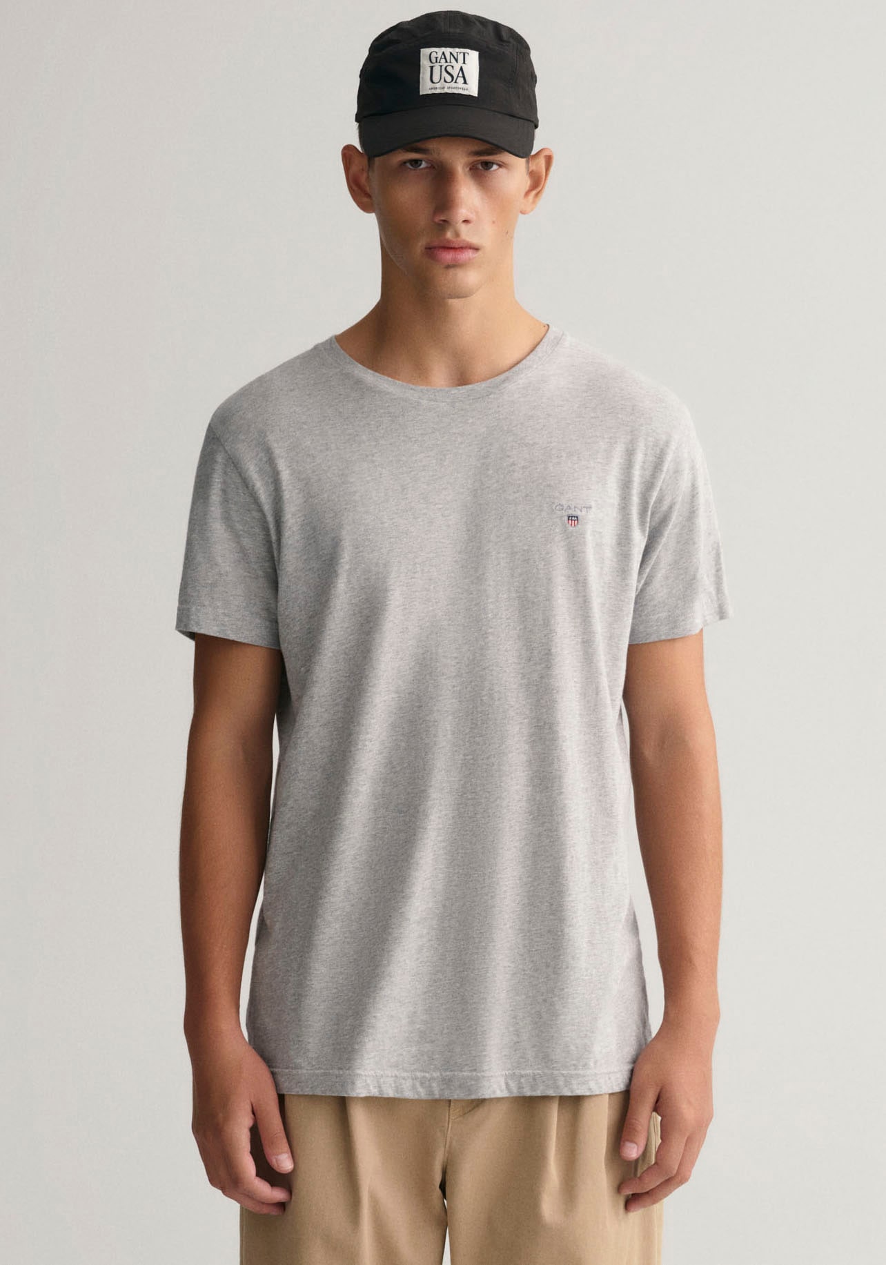 Gant T-Shirt »ORIGINAL SS T-SHIRT«, mit kleiner Kontrast-Logostickerei von Gant