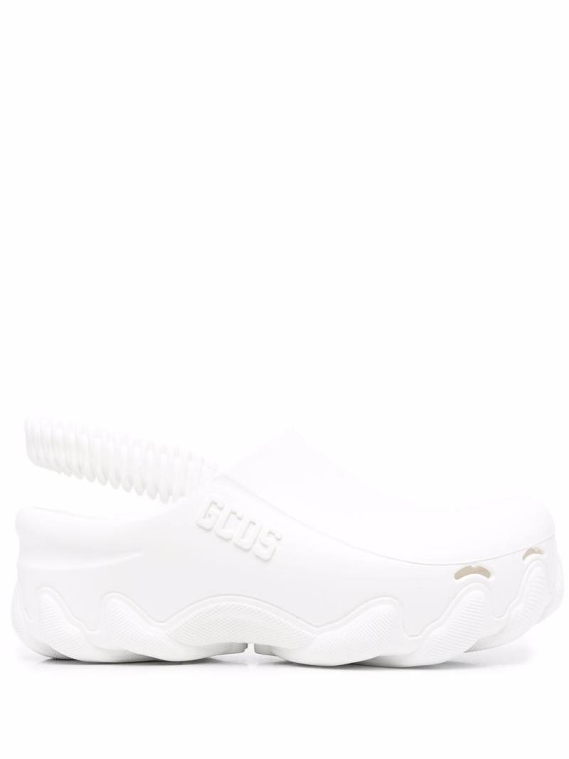 GCDS Ibex embossed-logo clogs - White von GCDS