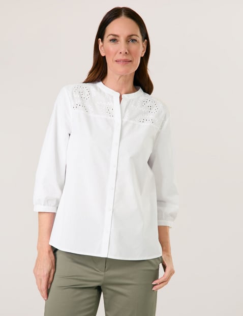 GERRY WEBER Damen 3/4 Arm Bluse mit Lochstickerei Baumwolle 64 cm Rundhals unifarben Weiss von Gerry Weber