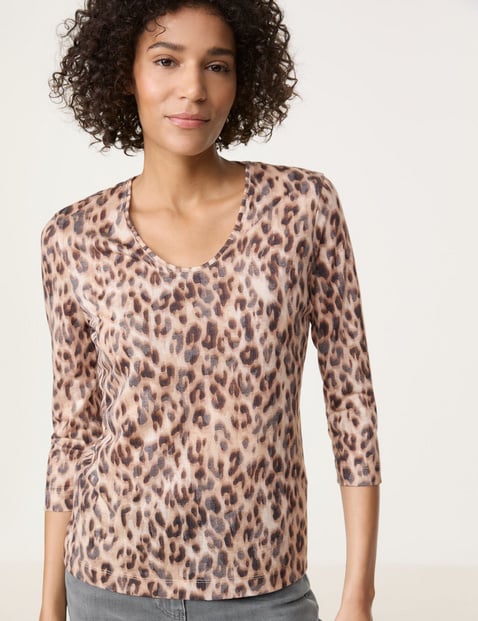 GERRY WEBER Damen 3/4 Arm Shirt in Ausbrenner-Qualität 64cm Rundhals Beige Animal-Print von Gerry Weber