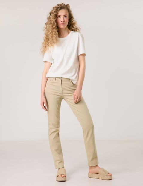 GERRY WEBER Damen 5-Pocket Jeans ALIS꞉SA SLIM STRAIGHT Baumwolle Mittlere Leibhöhe Beige von Gerry Weber