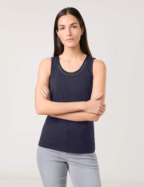 GERRY WEBER Damen Basic Top mit Chiffonblende Modal 64 cm Rundhals Ärmellos unifarben Blau von Gerry Weber