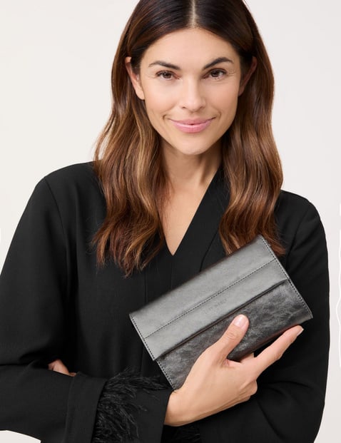 GERRY WEBER Damen Elegante Clutch mit Schulterriemen Silber von Gerry Weber