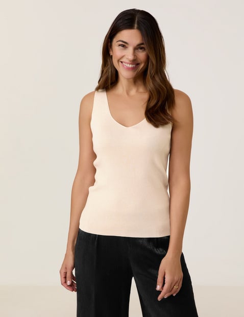 GERRY WEBER Damen Stricktop mit edel schimmerndem Lurex 58cm Ärmellos V-Ausschnitt Viskose Beige von Gerry Weber