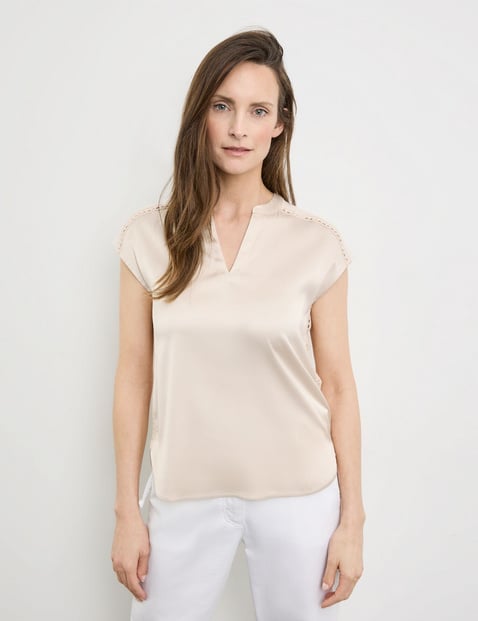 GERRY WEBER Damen Kurzarmshirt mit Häkeldetails Baumwolle 64 cm Shirt Rundhals unifarben Beige von Gerry Weber