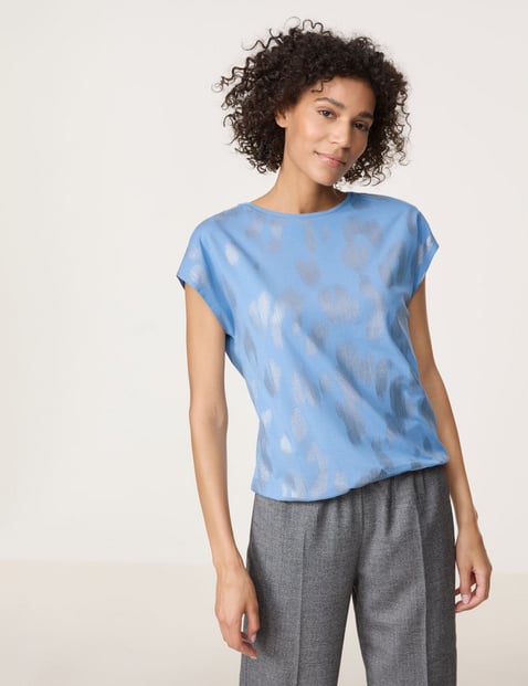 GERRY WEBER Damen Kurzarmshirt mit schimmerndem Print 62cm Rundhals Modal Blau von Gerry Weber