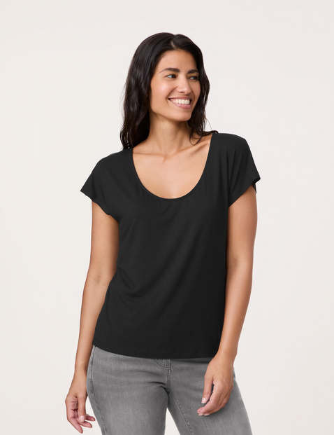 GERRY WEBER Damen Figurumspielendes T-Shirt mit rundem Ausschnitt 60cm Kurzarm Rundhals Viskose Schwarz von Gerry Weber