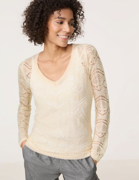 GERRY WEBER Damen Leichter Pullover in Ajourstrick Langarm V-Ausschnitt Polyacryl Beige von Gerry Weber