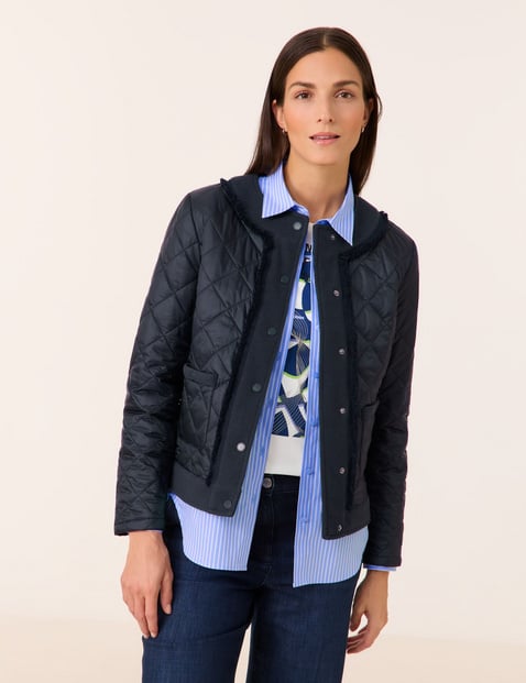 GERRY WEBER Damen Steppjacke mit Material-Patch 60cm Langarm Rundhals Druckknopfverschluss, Blau von Gerry Weber