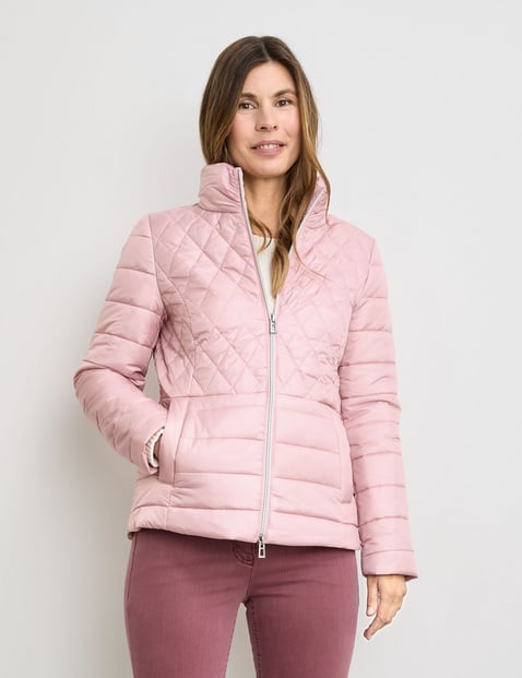 GERRY WEBER Damen Wasserabweisende Steppjacke 65cm Langarm Stehkragen 2-Wege-Reißverschluss Pink von Gerry Weber