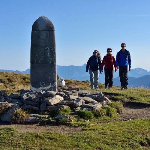 Genusswanderung Dreibündenstein Für Kinder 6 - 15 Jahre (für 1 Kind) Unisex von Geschenkidee