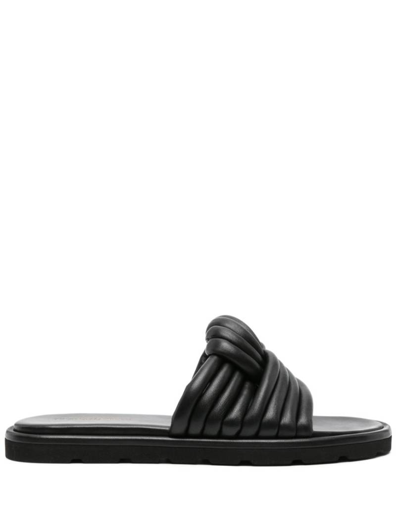 Gianvito Rossi Ottavia leather slides - Black von Gianvito Rossi