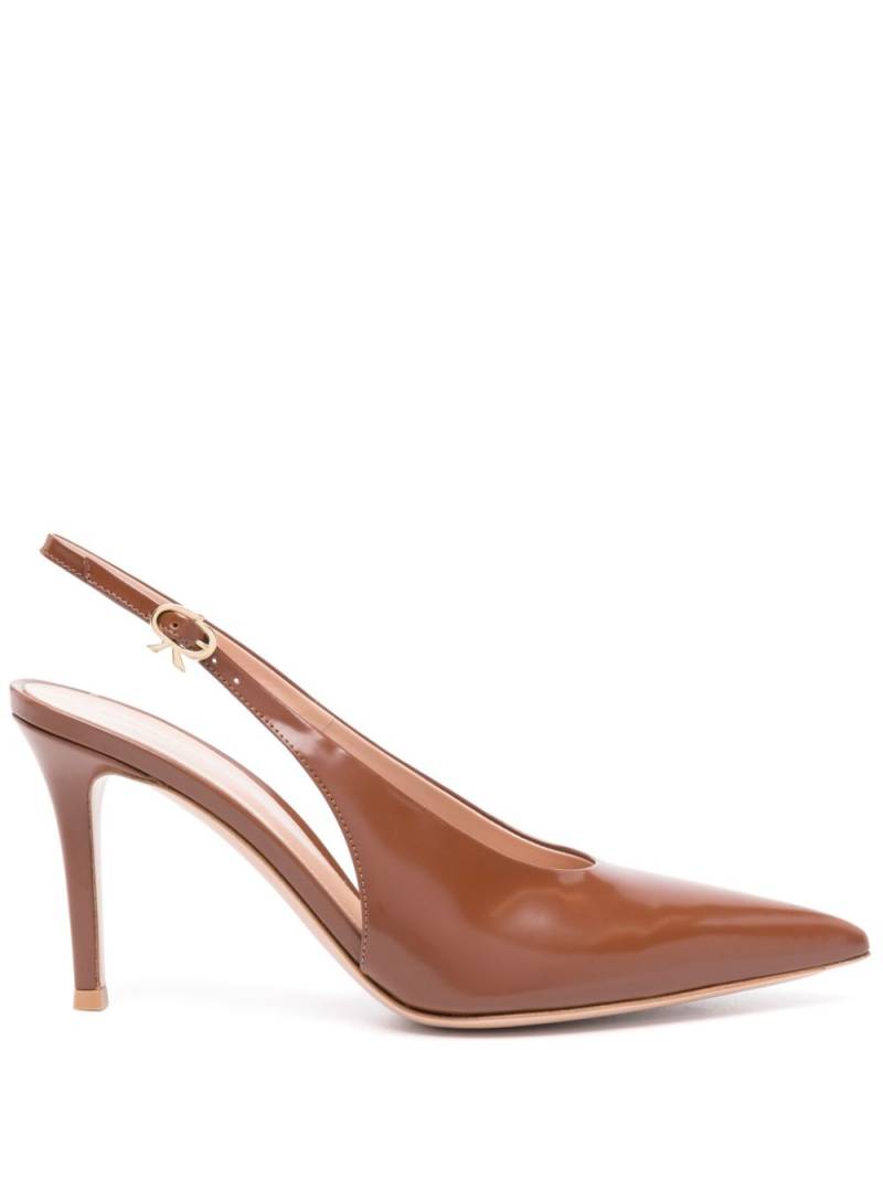 Gianvito Rossi Robbie 85mm slingback pumps - Brown von Gianvito Rossi