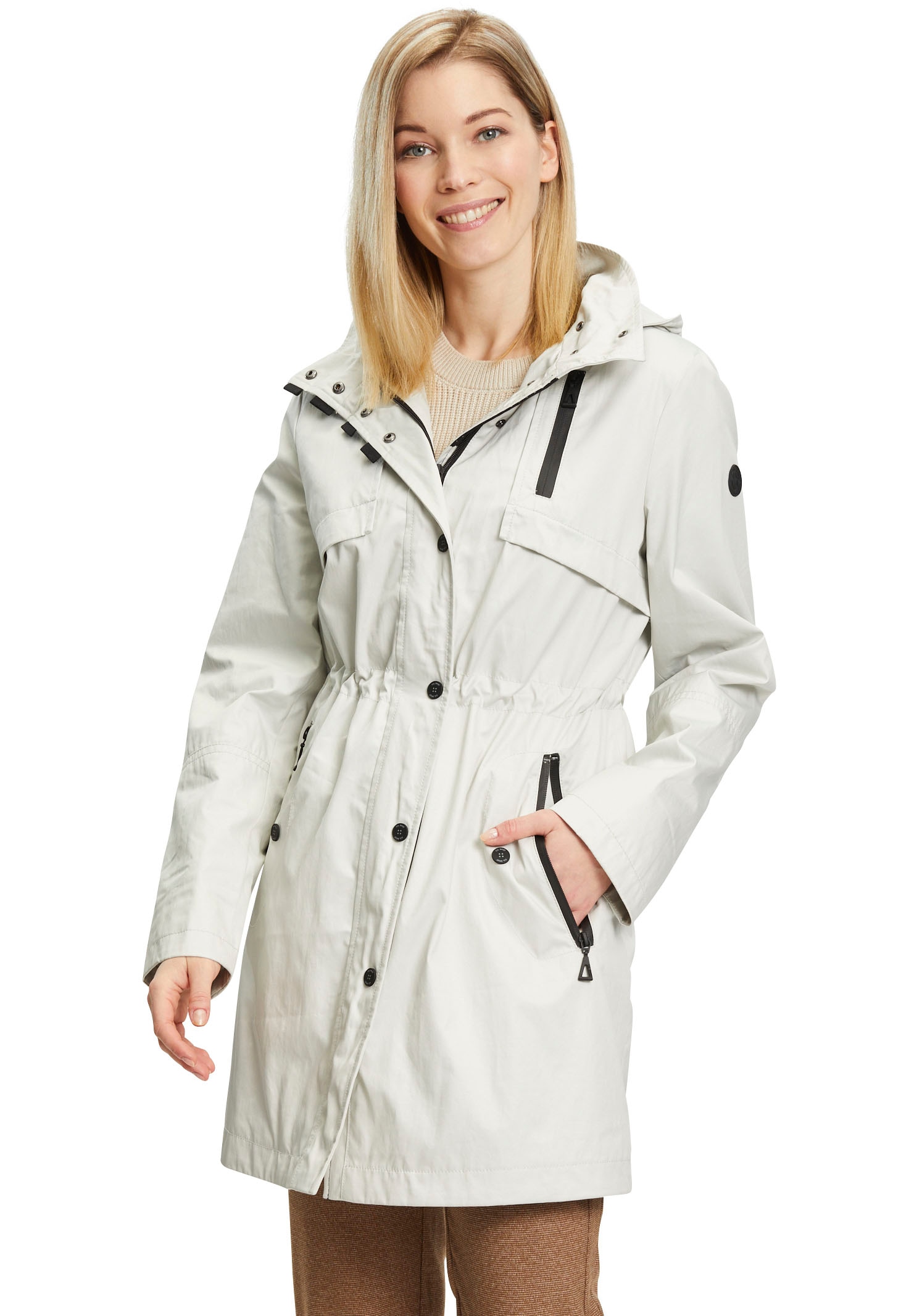 Gil Bret Outdoorjacke, mit Kapuze, mit Reissverschlüssen Gil Bret Outdoorjacke, mit Kapuze, mit Reissverschlüssen von Gil Bret