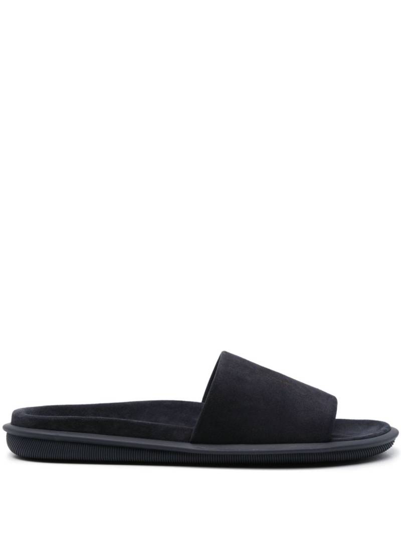 Giorgio Armani logo-embossed suede slides - Blue von Giorgio Armani