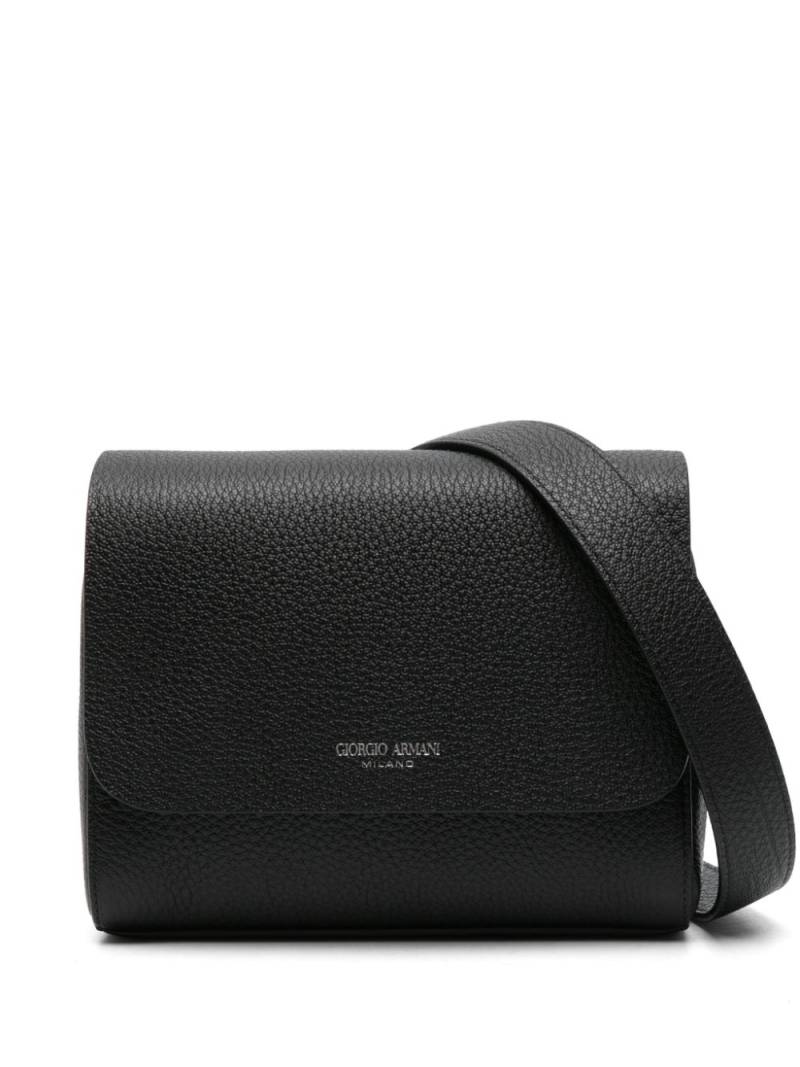 Giorgio Armani logo-print leather messenger bag - Black von Giorgio Armani