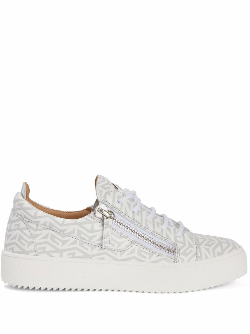 Giuseppe Zanotti Gail monogram-print low-top sneakers - White von Giuseppe Zanotti