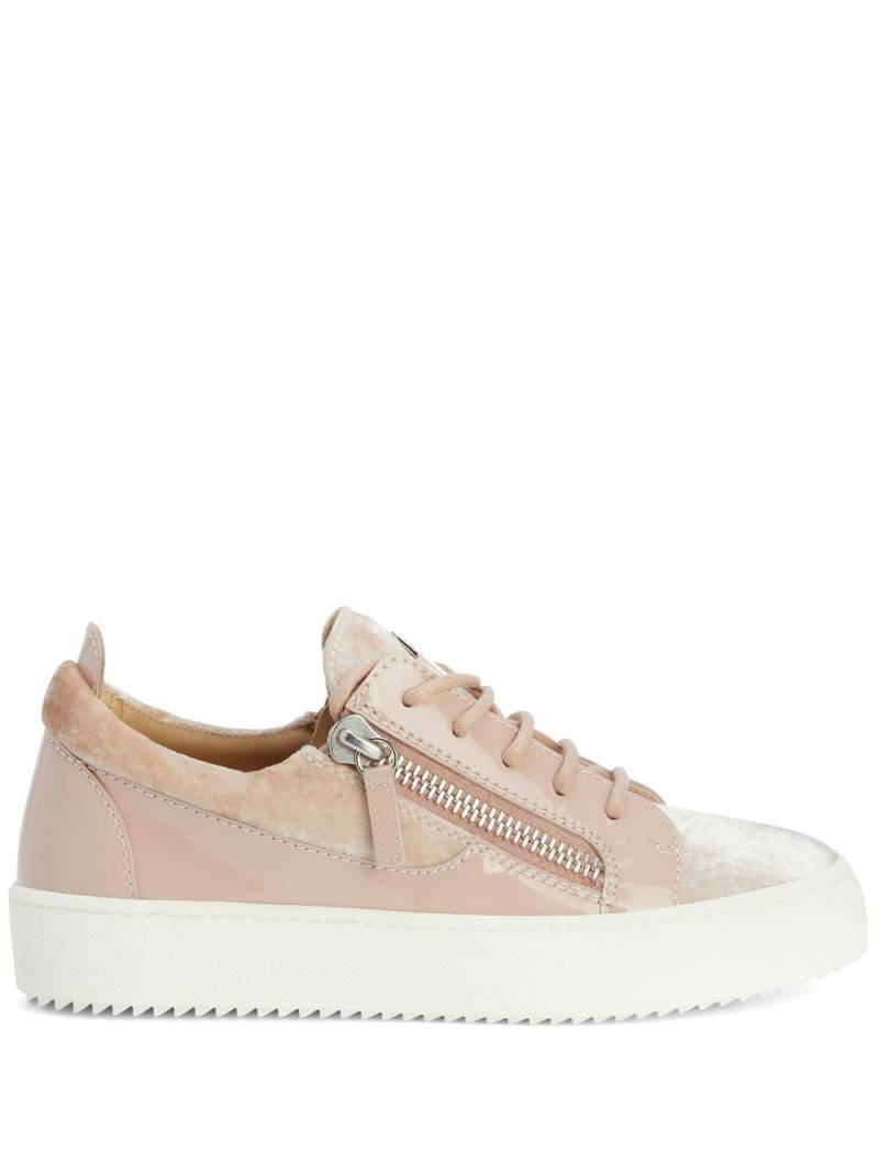 Giuseppe Zanotti Gail velvet low-top sneakers - Pink von Giuseppe Zanotti