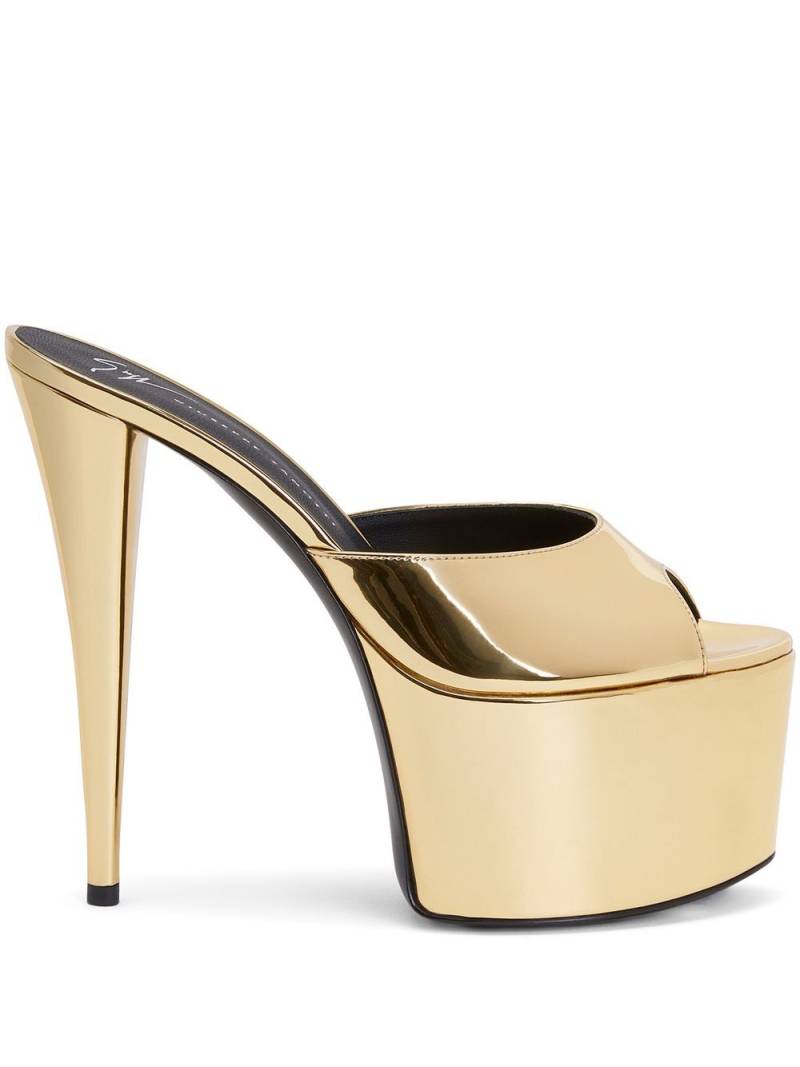 Giuseppe Zanotti peep-toe platform sandals - Gold von Giuseppe Zanotti