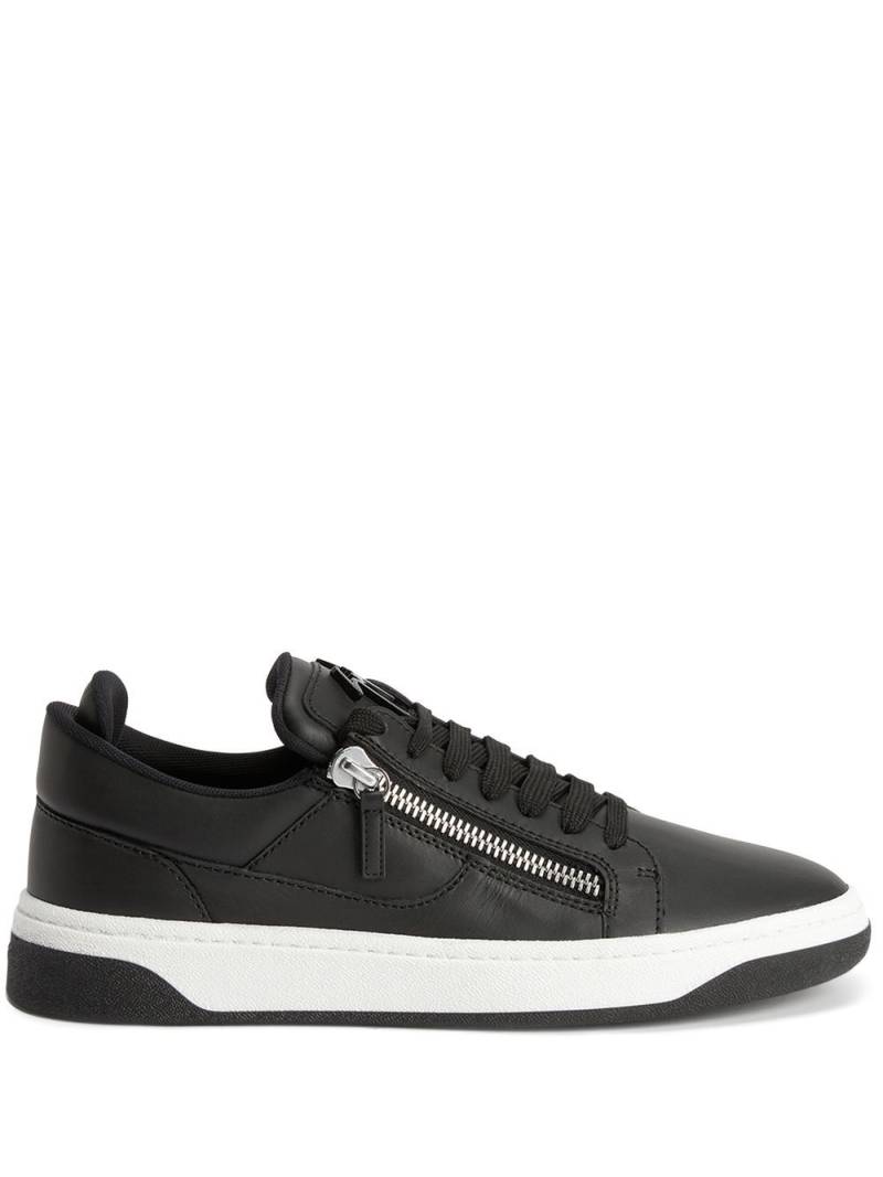 Giuseppe Zanotti zip-details low-top sneakers - Black von Giuseppe Zanotti