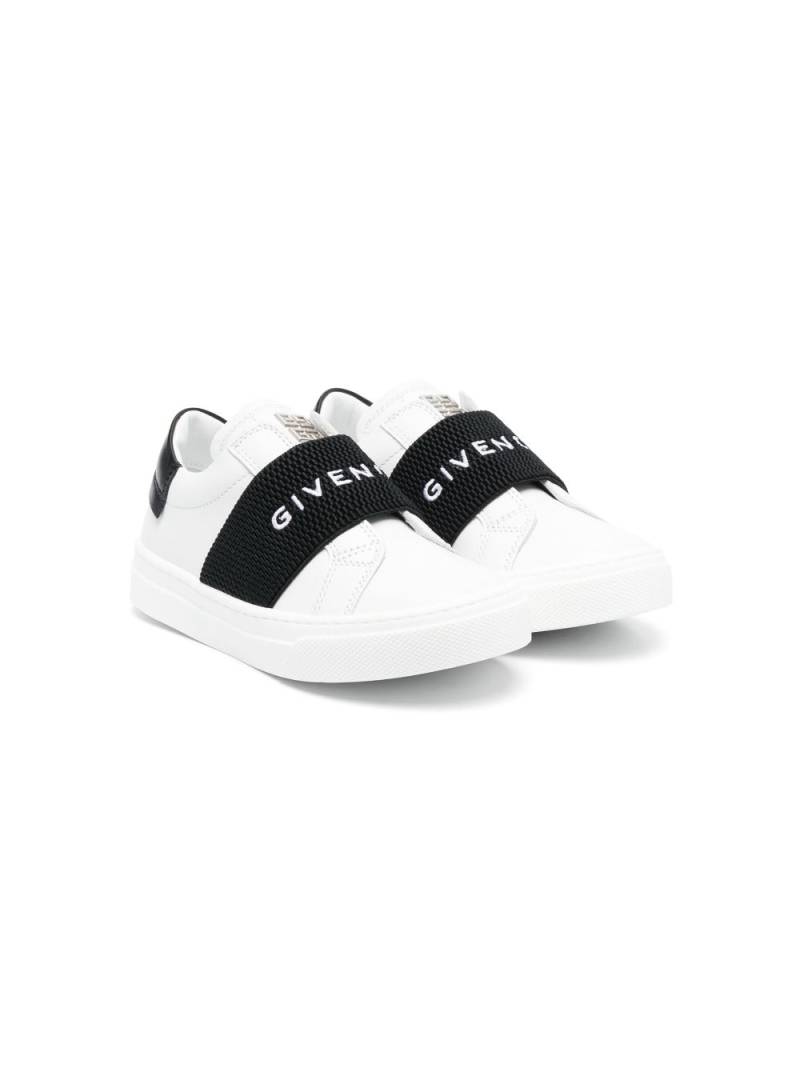 Givenchy Kids logo-strap leather sneakers - White von Givenchy Kids