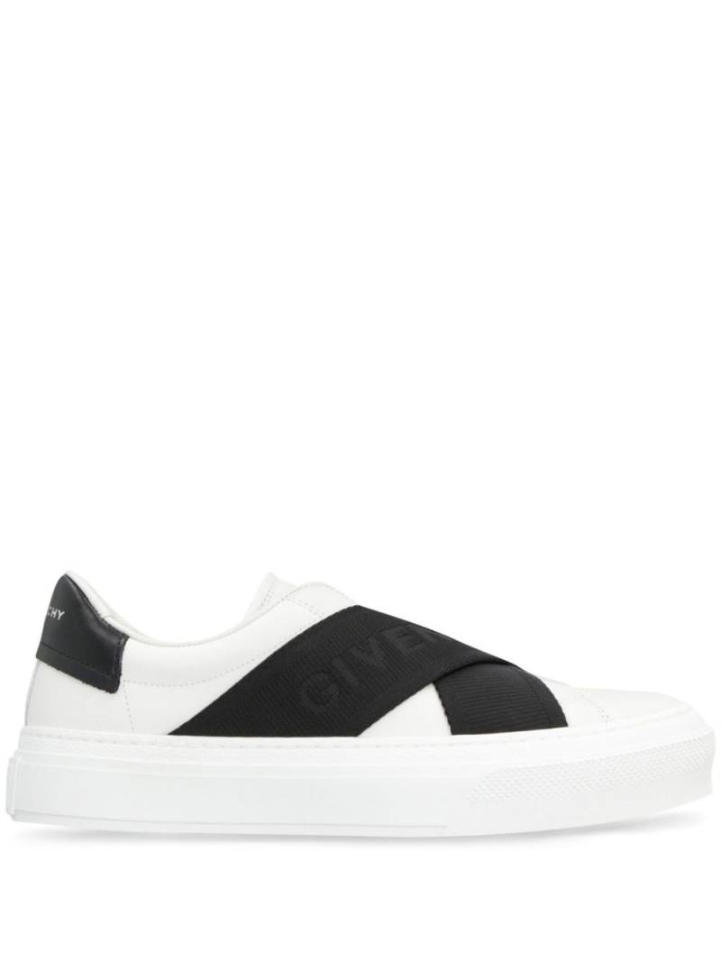 Givenchy City Sport leather sneakers - White von Givenchy