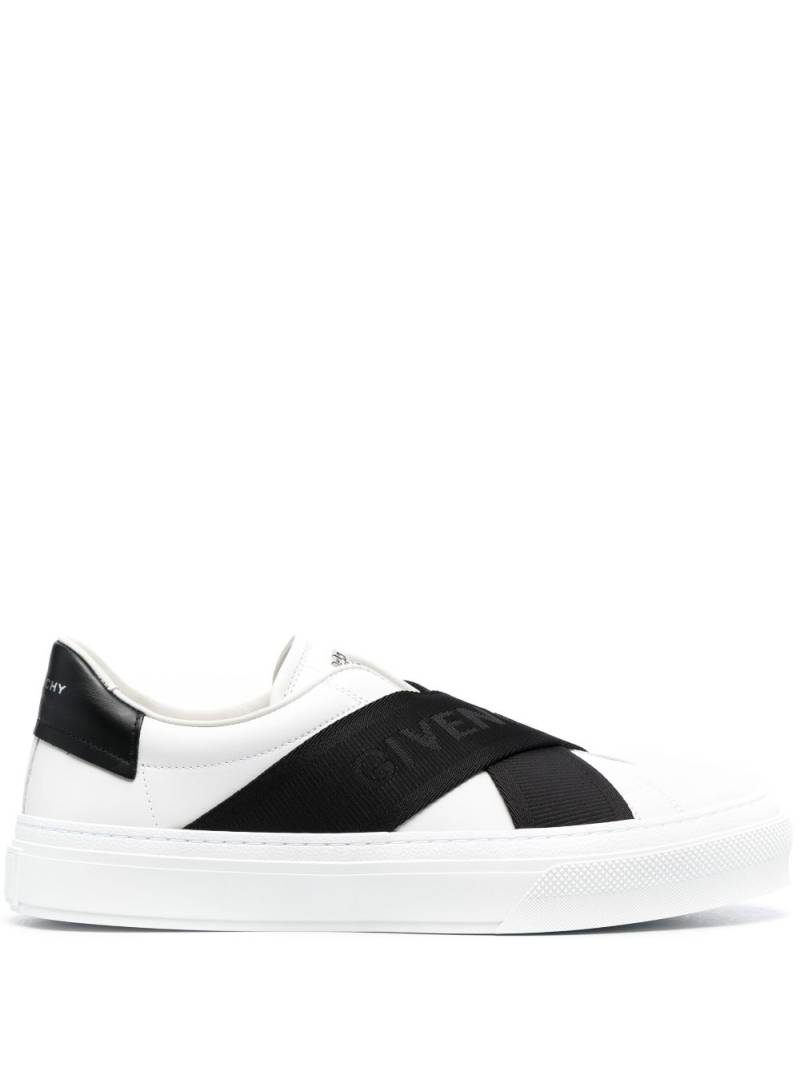 Givenchy City Sport leather sneakers - White von Givenchy