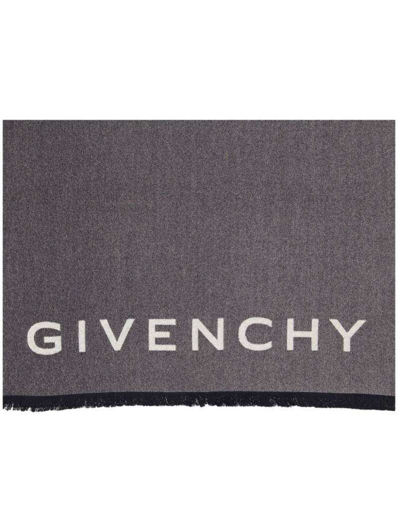 Givenchy logo scarf - Grey von Givenchy