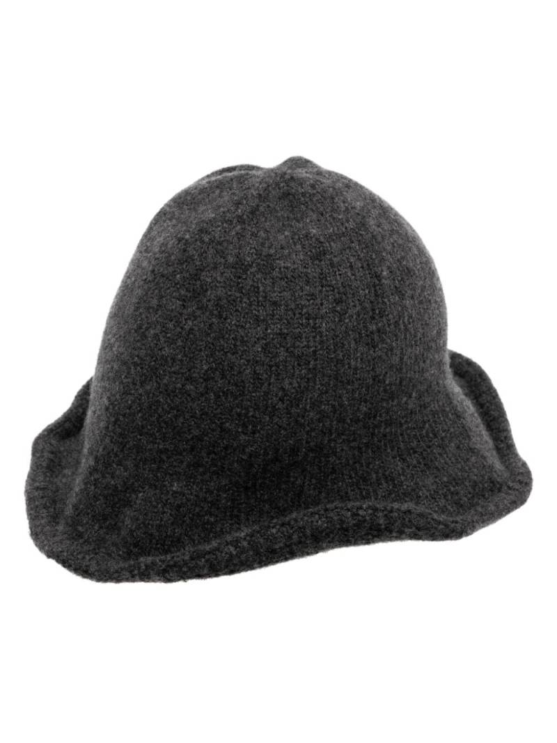 Goen.J knitted bucket hat - Grey von Goen.J