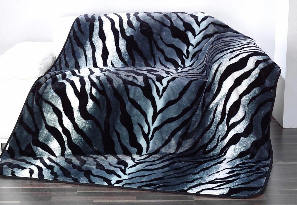 Gözze Wohndecke »Sibirischer Schneetiger«, Animalprint, Kuscheldecke Gözze Wohndecke »Sibirischer Schneetiger«, Animalprint, Kuscheldecke von Gözze