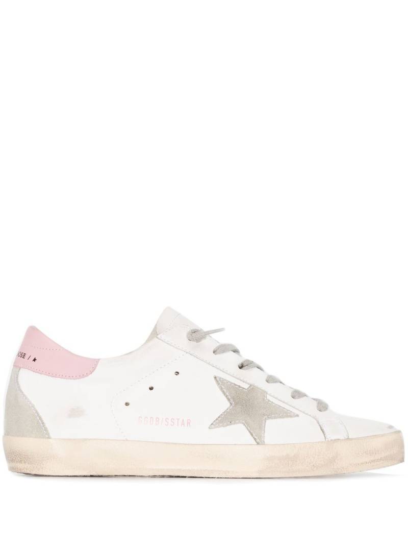 Golden Goose Superstar distressed lace-up sneakers - White von Golden Goose