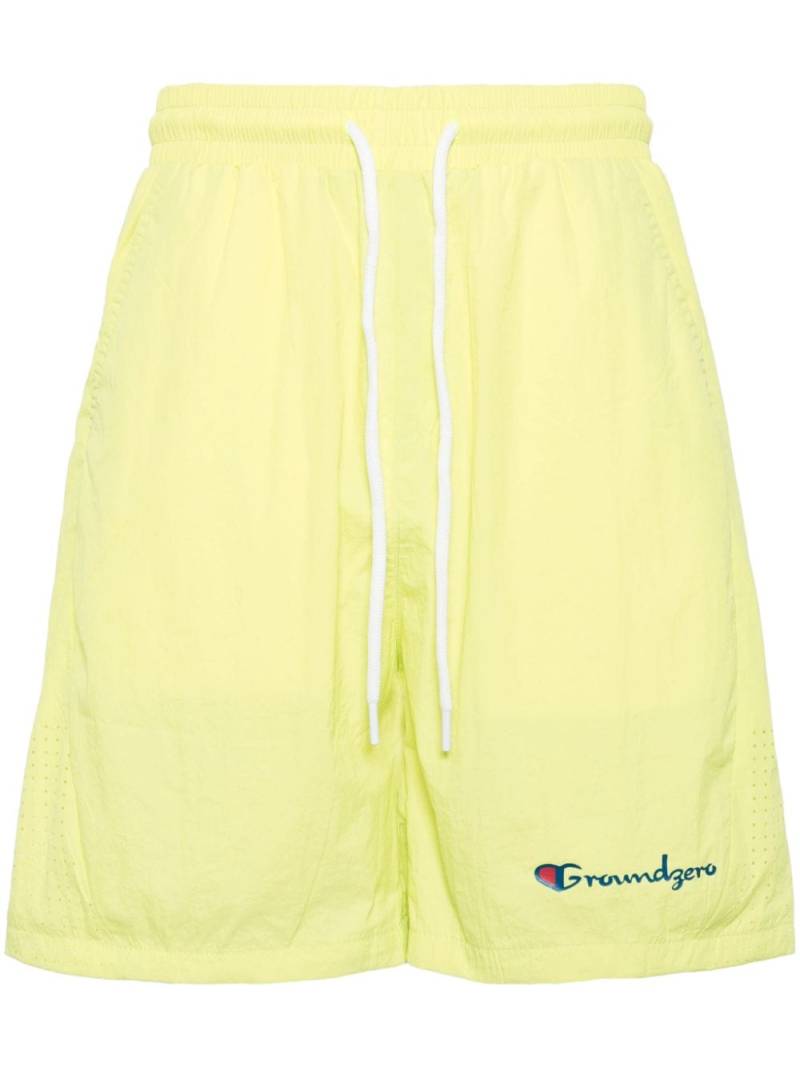 Ground Zero logo-print shorts - Yellow von Ground Zero