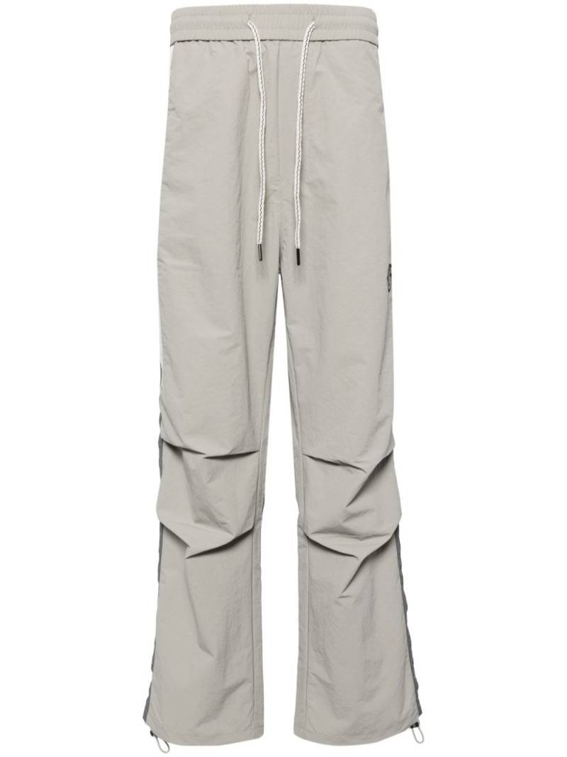 Ground Zero logo print straight-leg trousers - Grey von Ground Zero