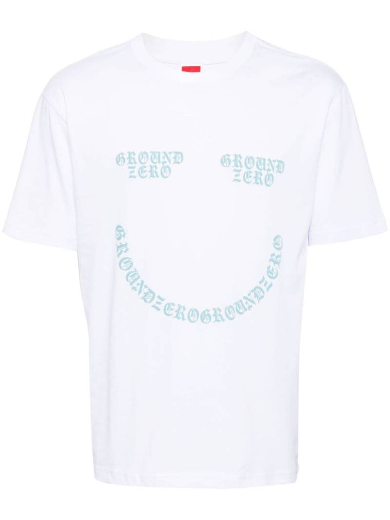 Ground Zero smile logo-print cotton T-shirt - White von Ground Zero