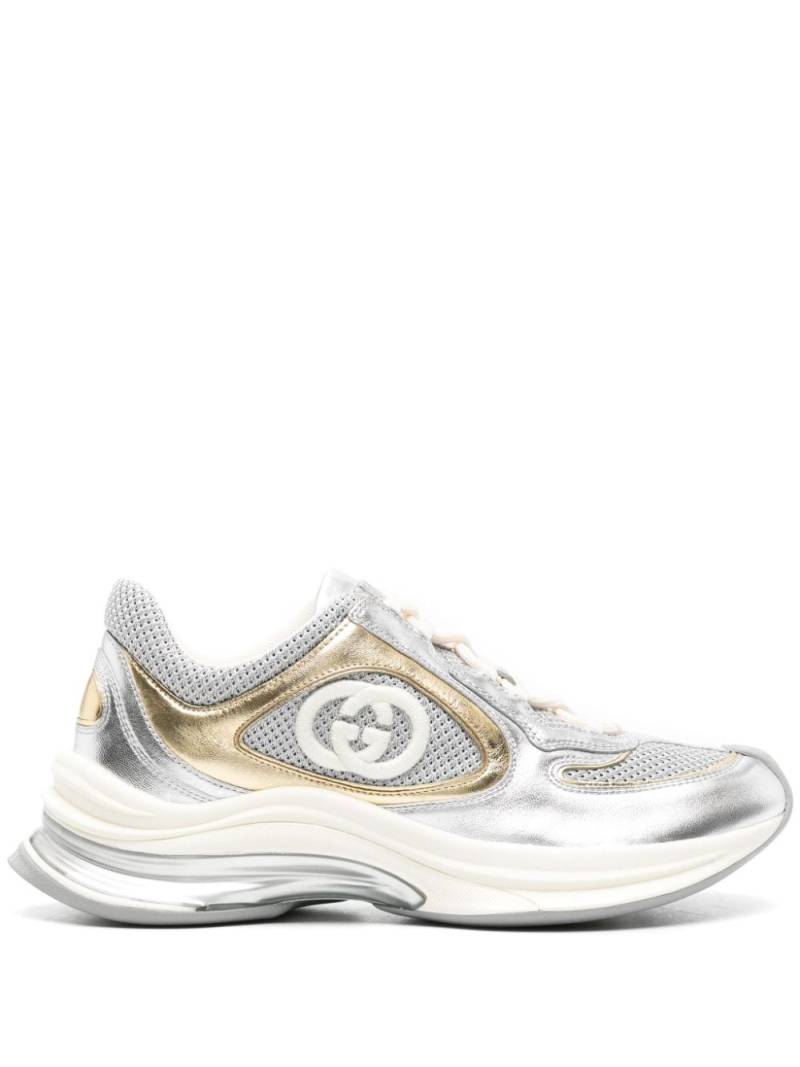 Gucci Run Interlocking G metallic sneakers - Silver von Gucci